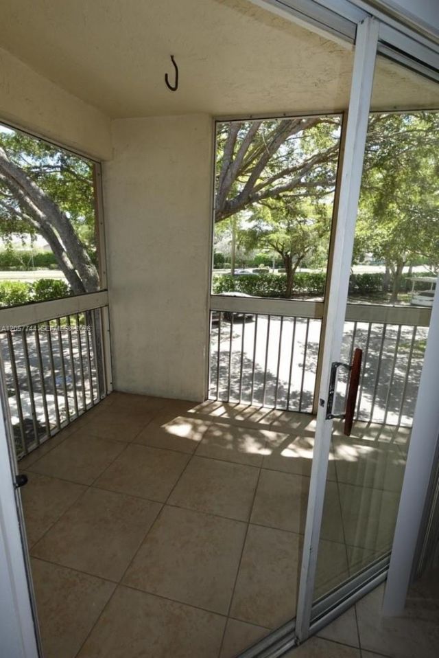 9777 Westview Dr, Unit 1121, Coral Springs, FL 33076 Photo