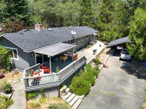 235 Larkin Road, Grants Pass, OR 97527