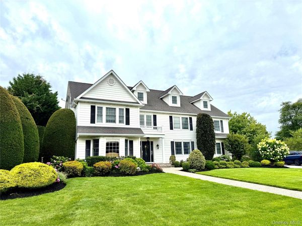 120 Ocean Avenue, Massapequa, NY 11758