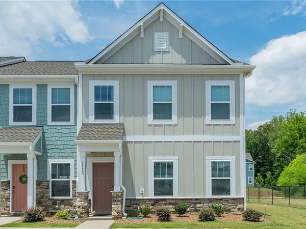 1777 Granby Heights Drive , Winston-Salem, NC 27103