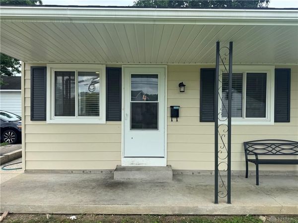 16 Chestnut Street, Englewood, OH 45322