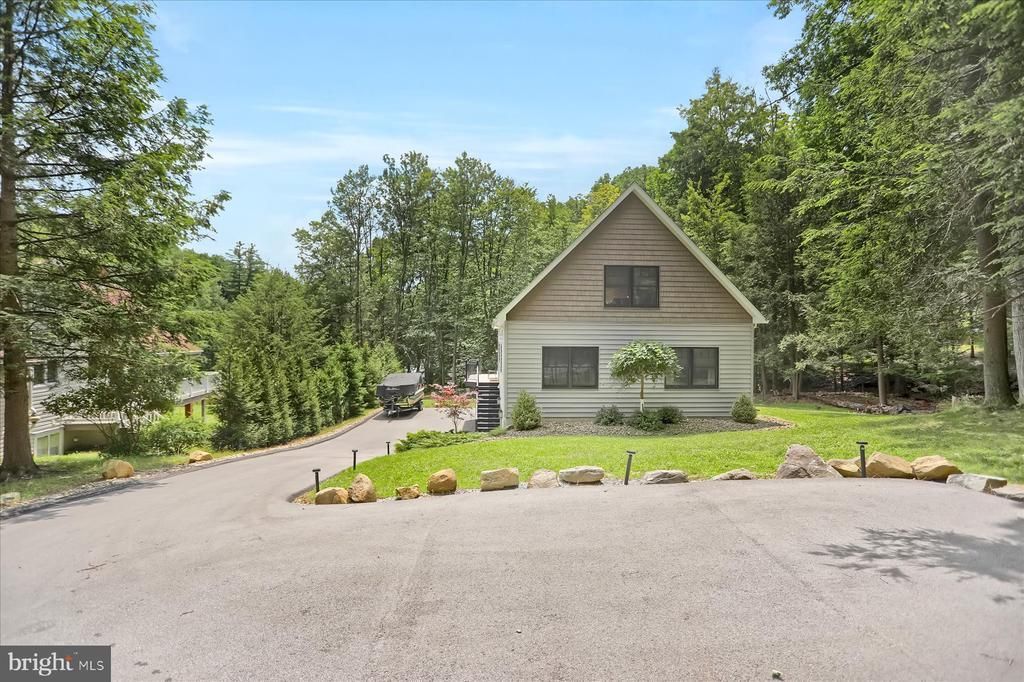 2170 BASSE TERRE ROAD, DU BOIS, PA 15801