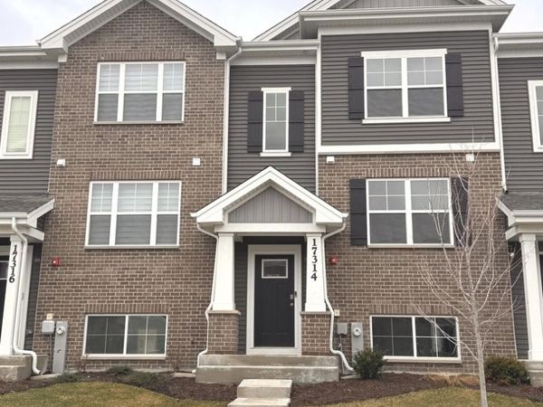 17314 Roscommon Road , Tinley Park, IL 60477