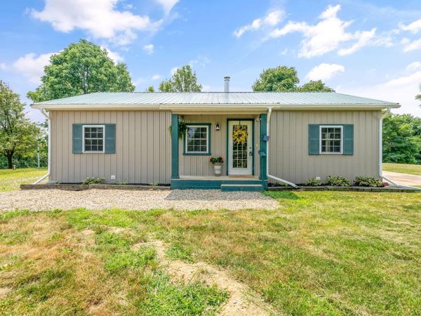 2621 Larimore Road, Mount Vernon, OH 43050