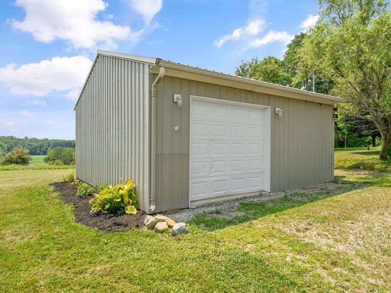2621 Larimore Road, Mount Vernon, OH 43050 Photo 36