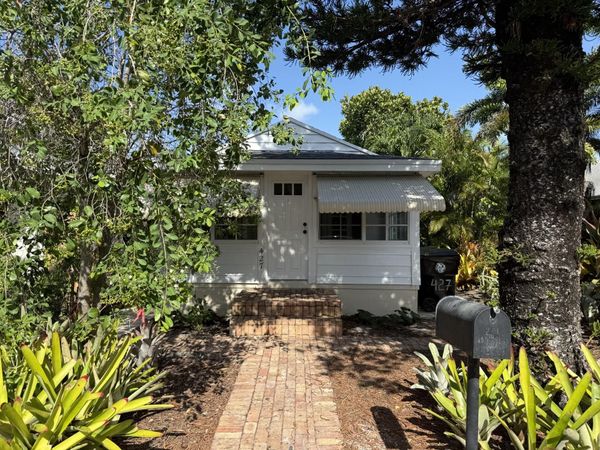 427 N J Street, Lake Worth Beach, FL 33460