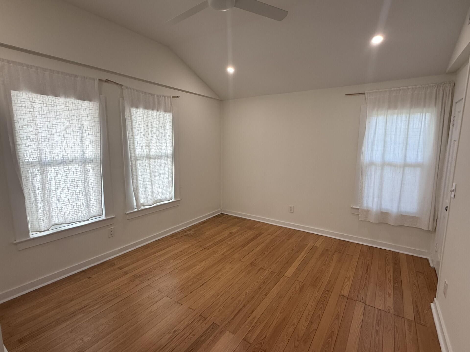 427 N J Street, Lake Worth Beach, FL 33460 Photo