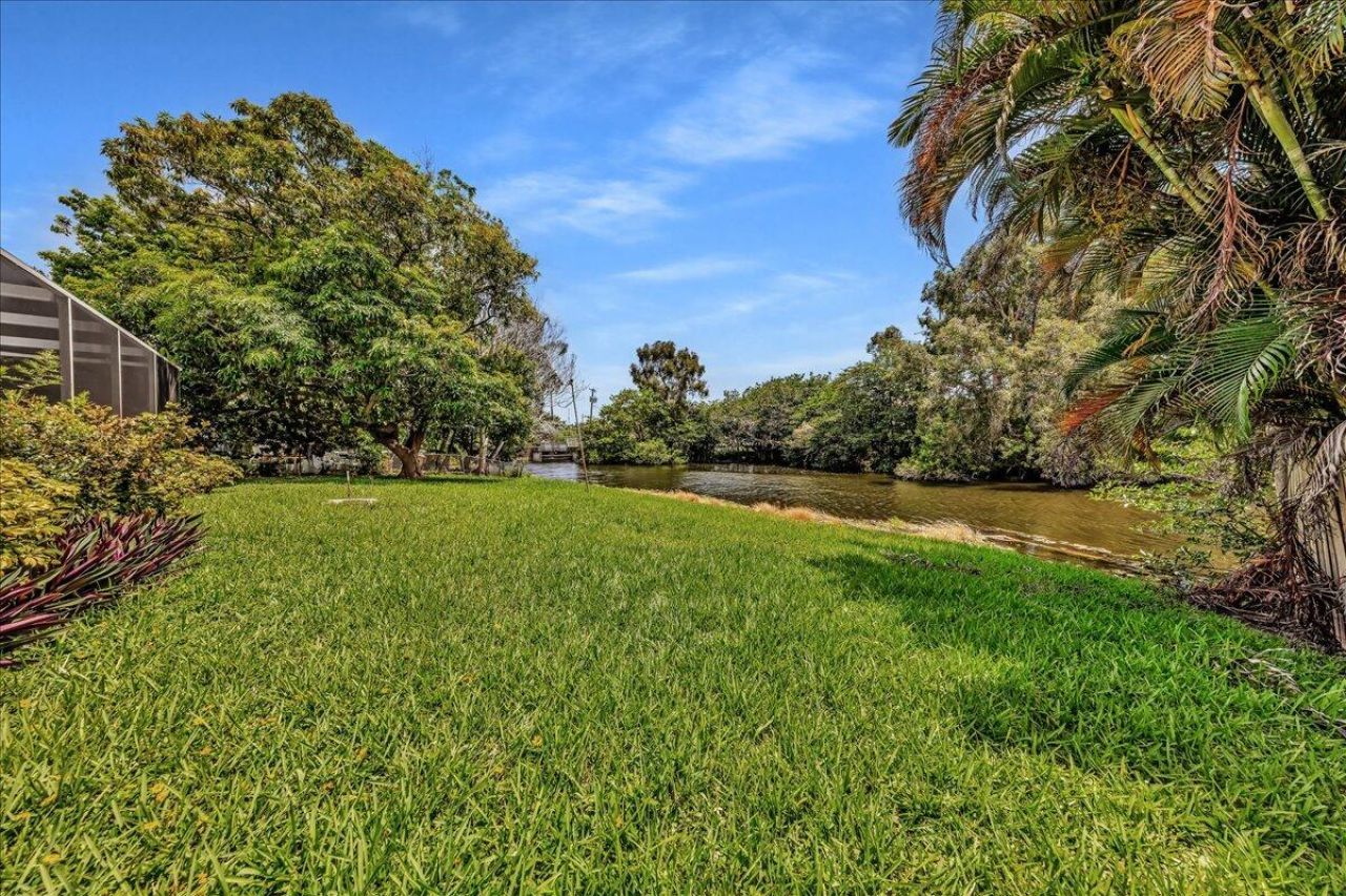 127 Calle Largo Drive, Hollywood, FL 33021 Photo