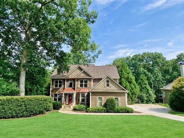 5660 Chestatee Landing Drive, Gainesville, GA 30506