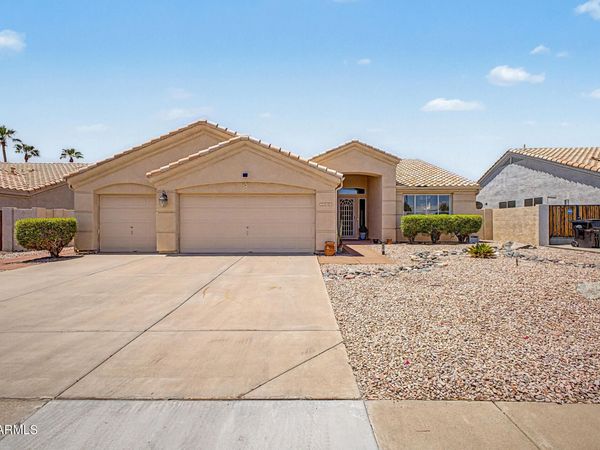2340 S REVOLTA, Mesa, AZ 85209