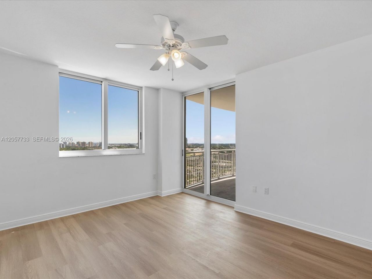 1745 E Hallandale Beach Blvd , Unit 2007W, Hallandale Beach, FL 33009 Photo