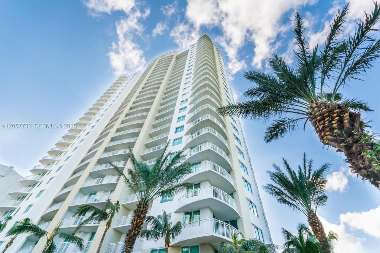 1745 E Hallandale Beach Blvd , Unit 2007W, Hallandale Beach, FL 33009 Photo