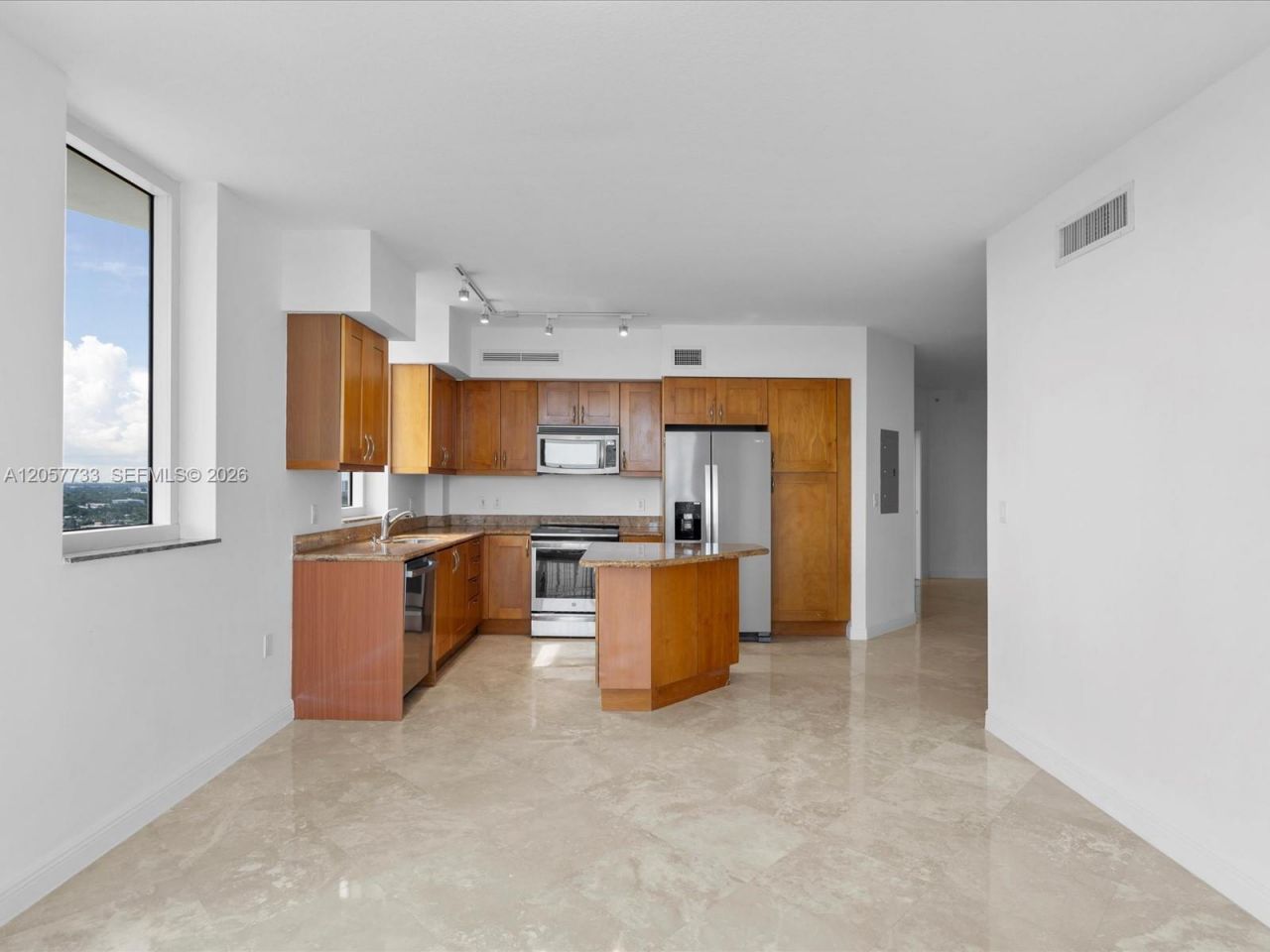1745 E Hallandale Beach Blvd , Unit 2007W, Hallandale Beach, FL 33009 Photo