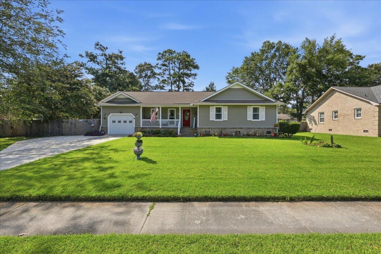 403 Chessington Circle Photo 10