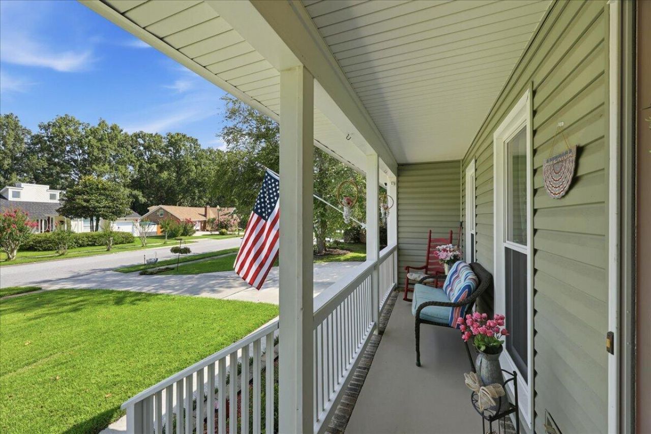 403 Chessington Circle Photo 11