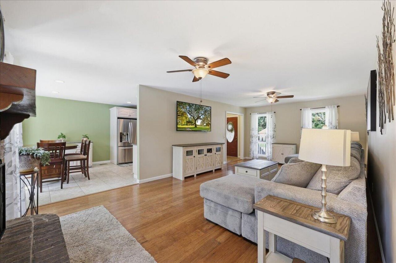 403 Chessington Circle Photo 15