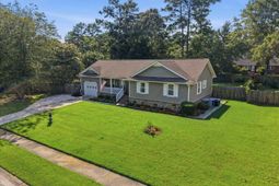 403 Chessington Circle photo 4