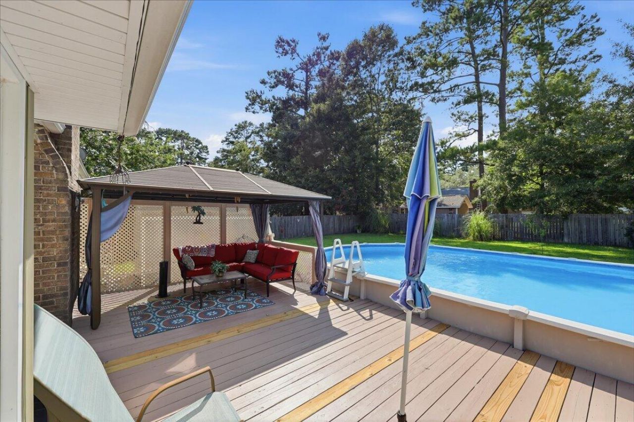 403 Chessington Circle Photo 40