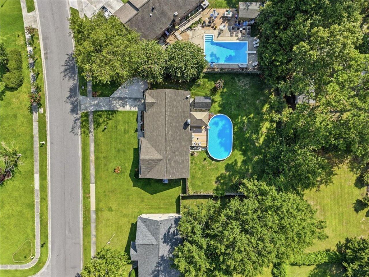 403 Chessington Circle Photo 8