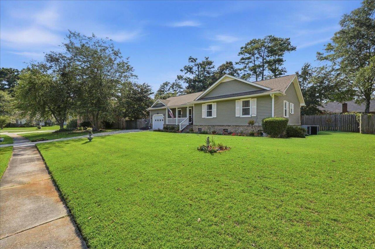 403 Chessington Circle Photo 9
