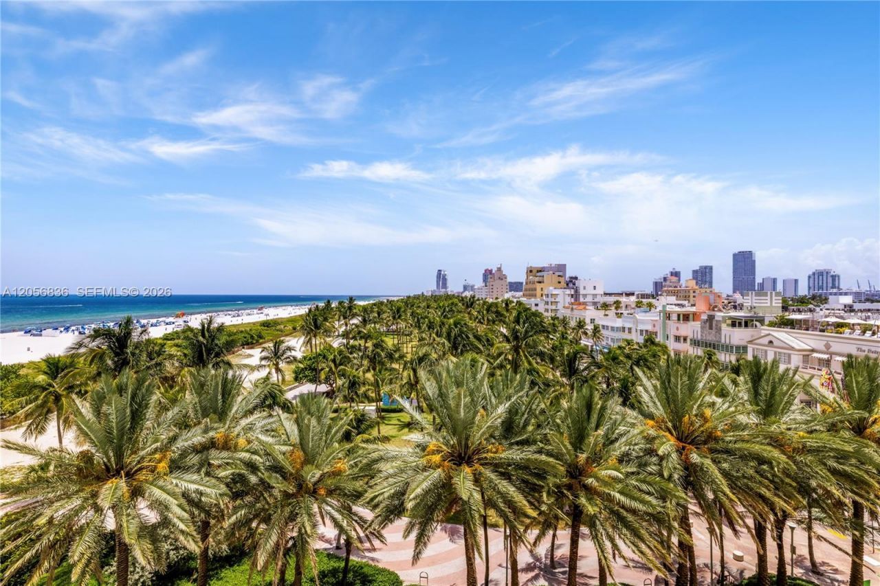 1455 Ocean Dr , Unit 703, Miami Beach, FL 33139 Photo