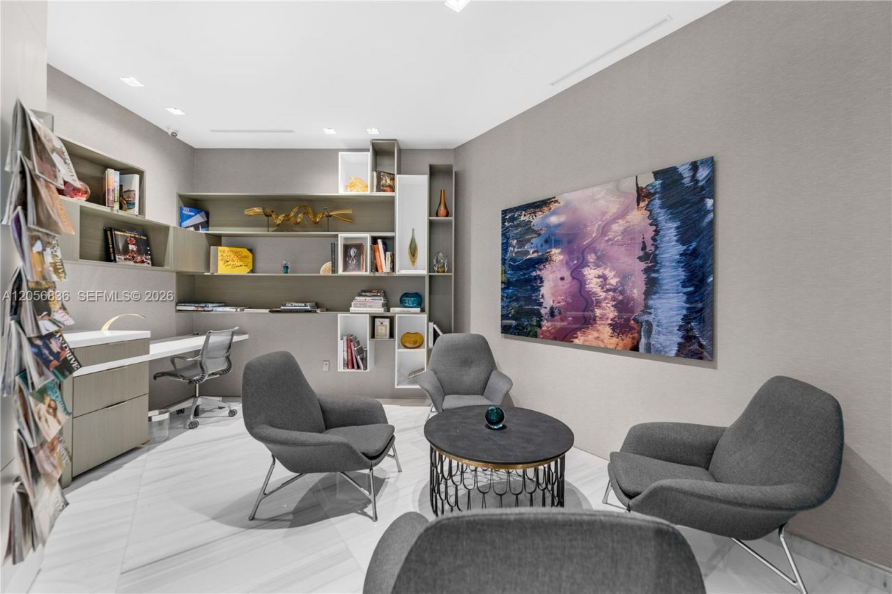 1455 Ocean Dr , Unit 703, Miami Beach, FL 33139 Photo