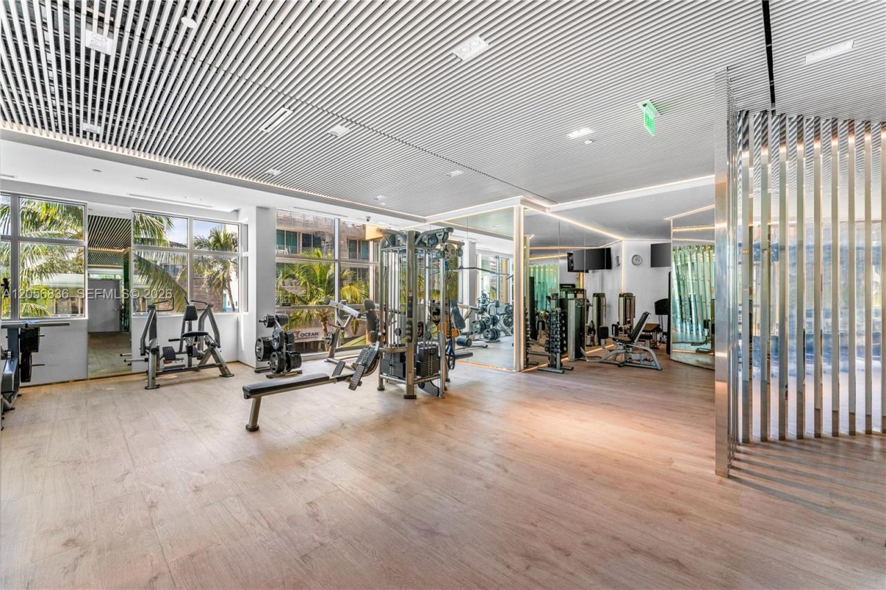 1455 Ocean Dr , Unit 703, Miami Beach, FL 33139 Photo