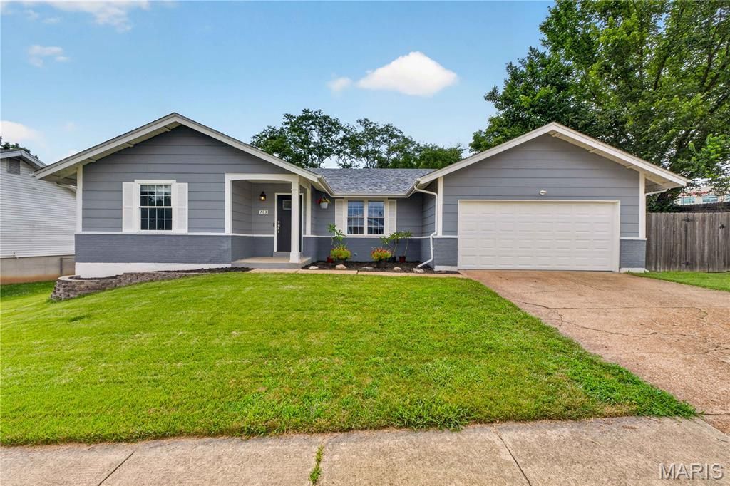 703 Wagon Ridge Drive, Fenton, MO 63026 Main Photo