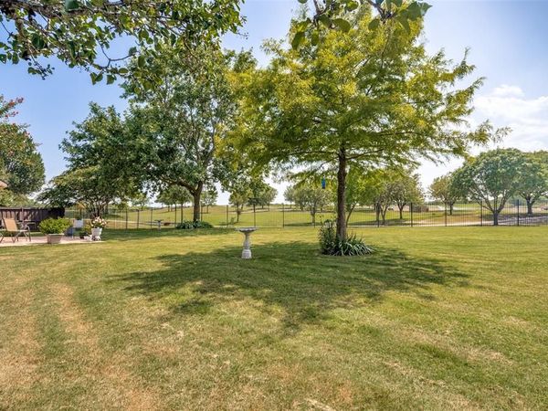 8702 Nairn Street, Rowlett, TX 75089
