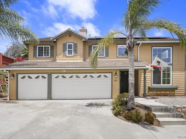 1747 Wildflower , Vista, CA 92083