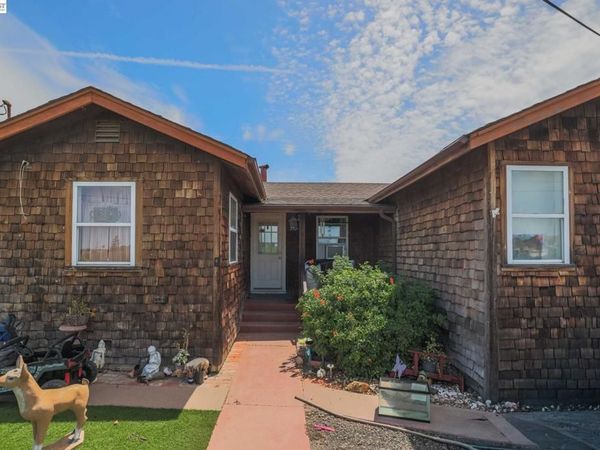 20 Kessler Ln , Oakley, CA 94561