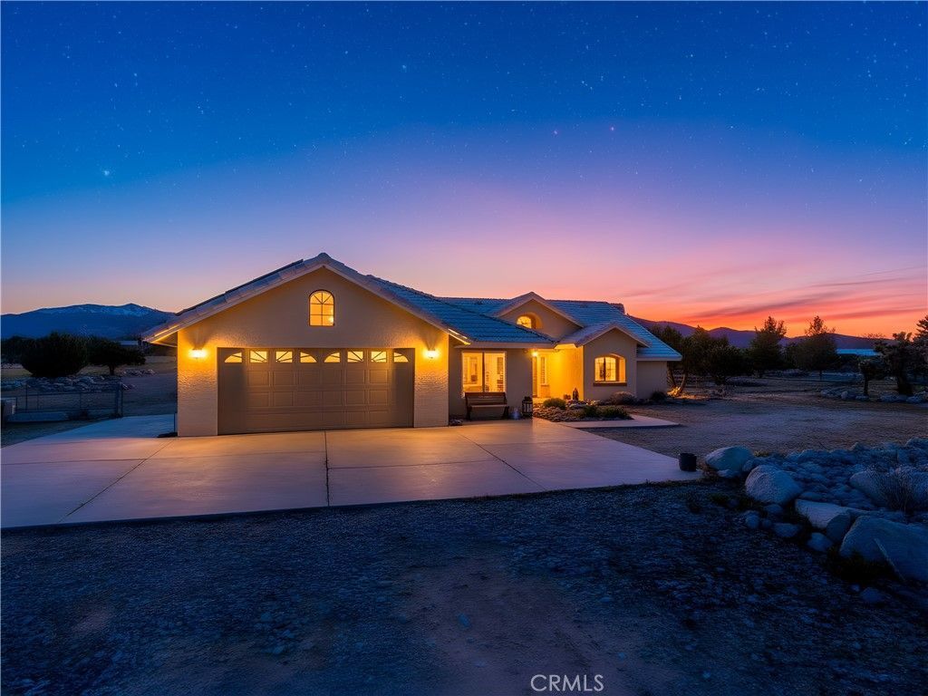 1825 Smoke Tree , Pinon Hills, CA 92372 Main Photo