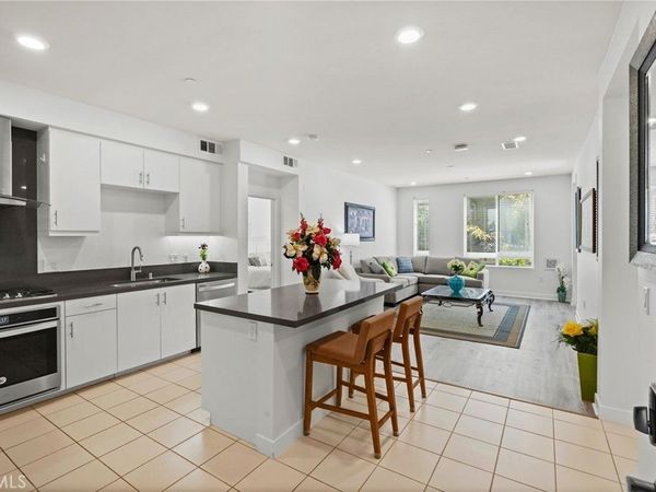 1218 Nolita , Irvine, CA 92612