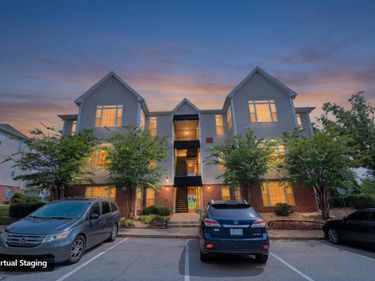 2521 Friedland Place, Unit 300, Raleigh, NC 27617