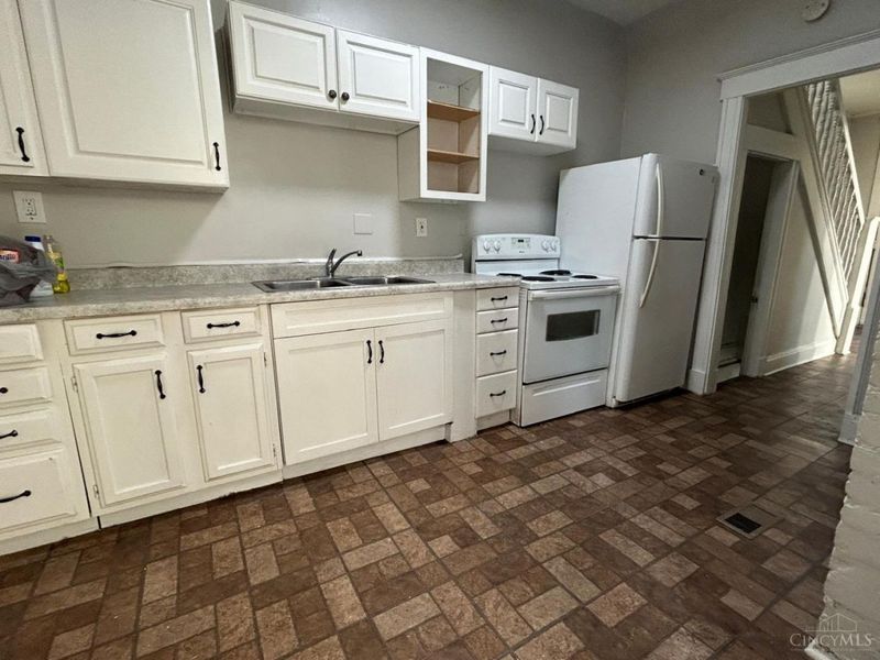3337 Glenway Avenue, Cincinnati, OH 45205 Photo 14