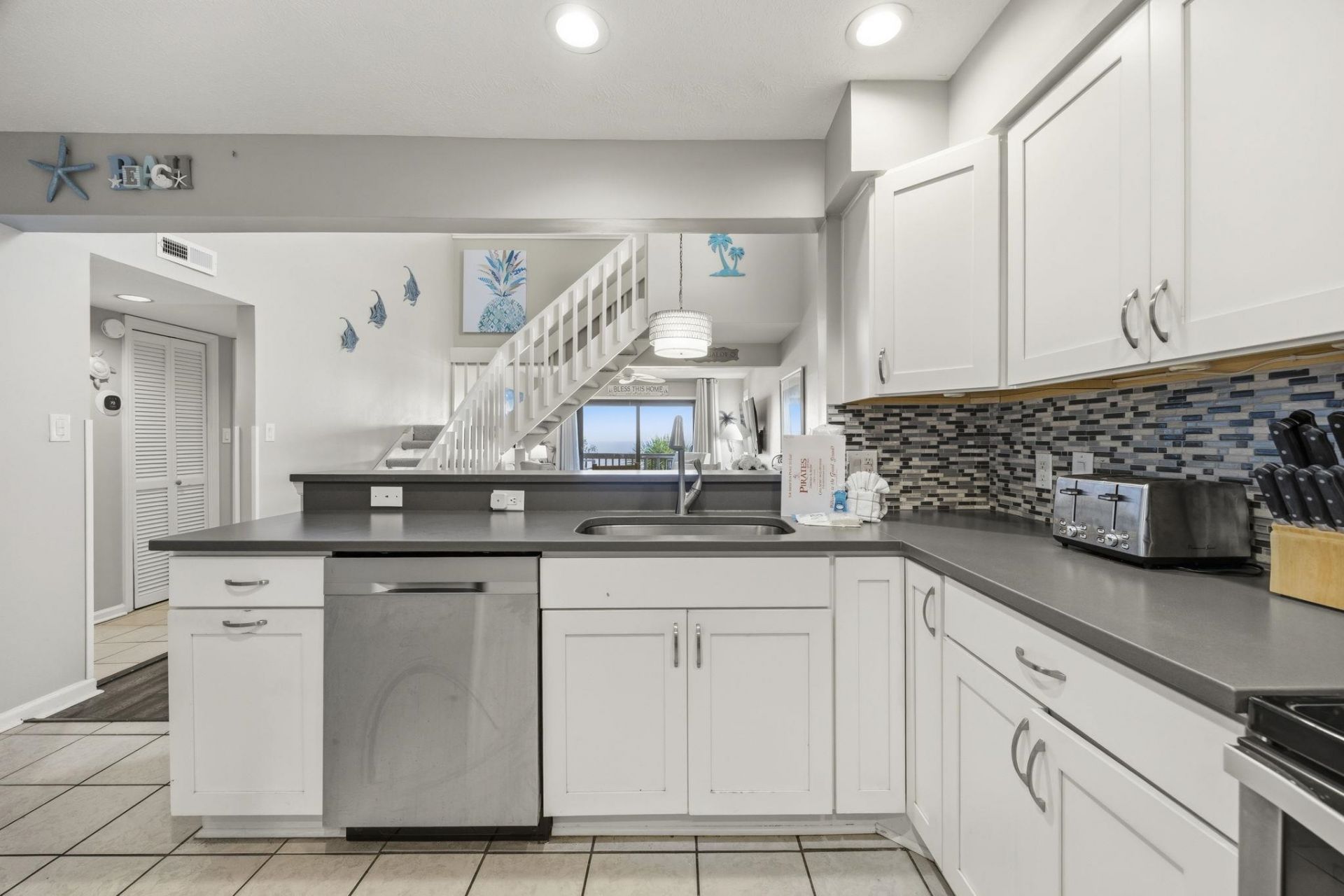 5507 N N Ocean Blvd.  Photo 11