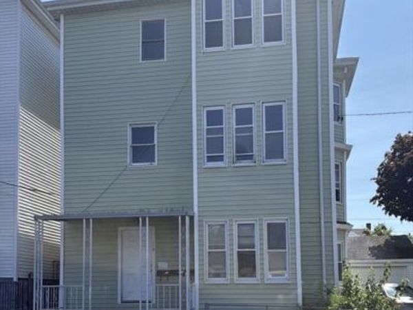 119 Robeson St, Unit 2, Fall River, MA 02720