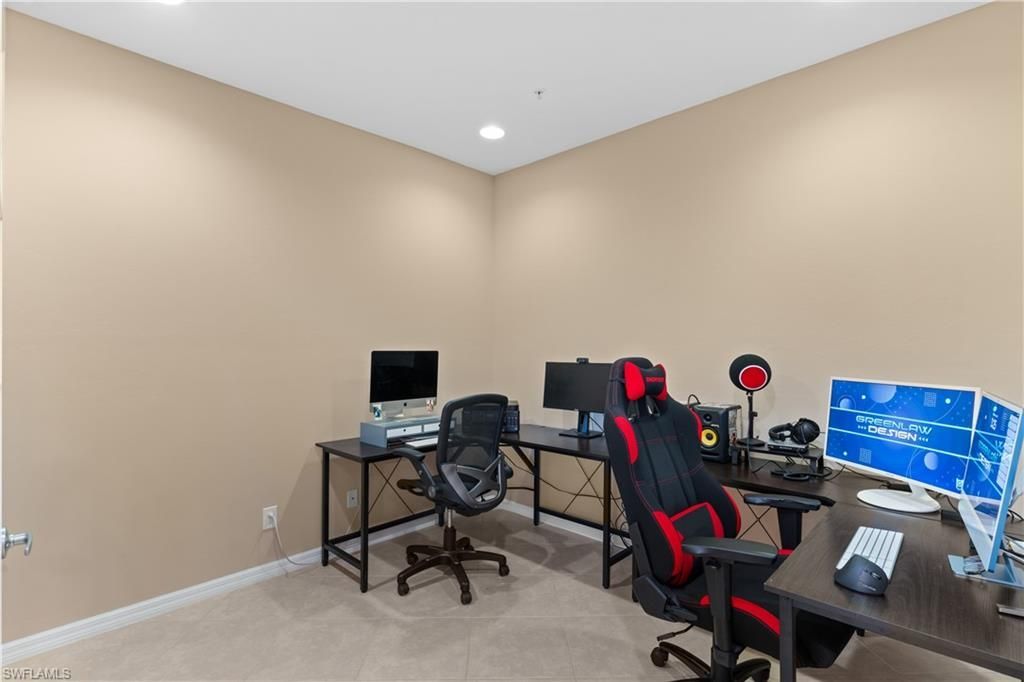 5790 Harbour Club Rd , Unit 201, Fort Myers, FL 33919 Photo