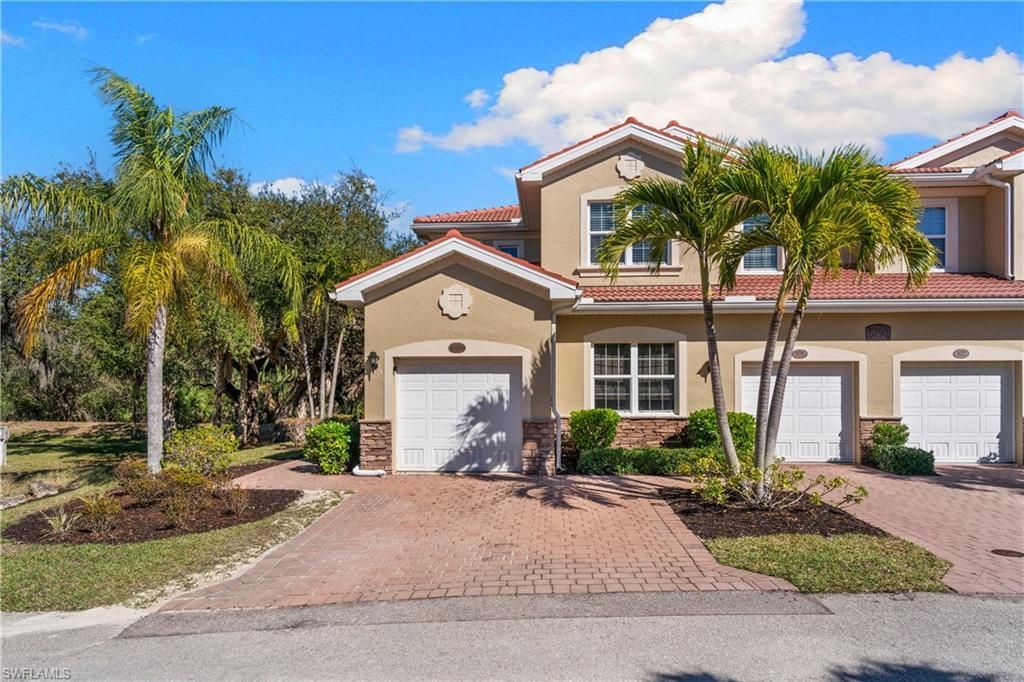 5790 Harbour Club Rd , Unit 201, Fort Myers, FL 33919 Photo