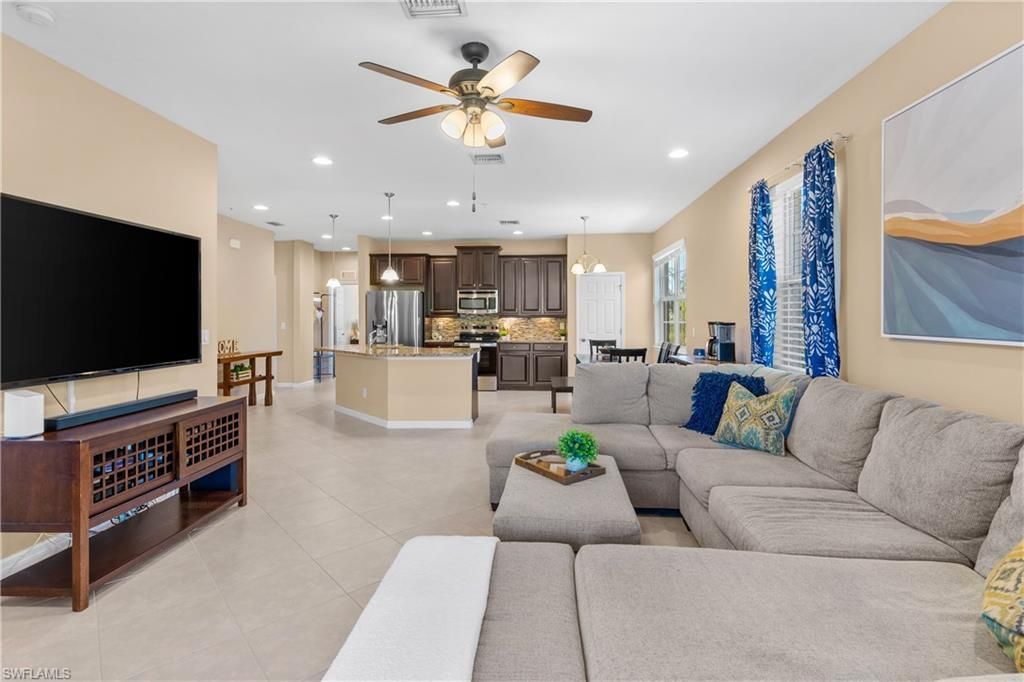 5790 Harbour Club Rd , Unit 201, Fort Myers, FL 33919 Photo