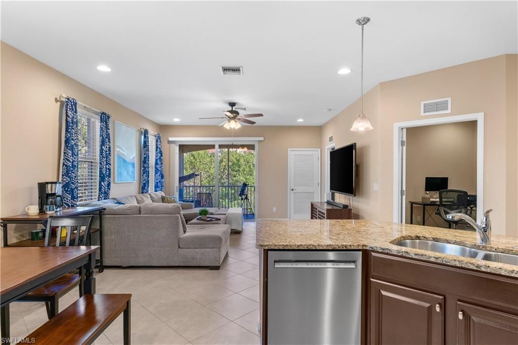 5790 Harbour Club Rd , Unit 201, Fort Myers, FL 33919 Photo