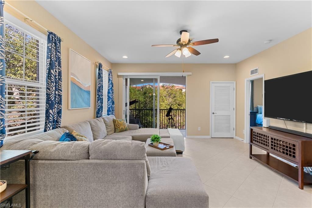 5790 Harbour Club Rd , Unit 201, Fort Myers, FL 33919 Photo