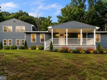 738 PARK LINE RD, STANLEY, VA 22851