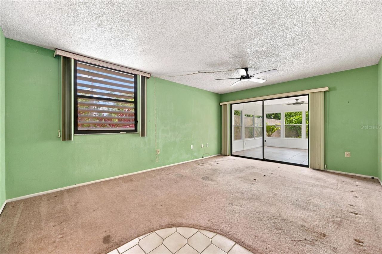 240 Sherwood Drive , Bradenton, FL 34210 Photo