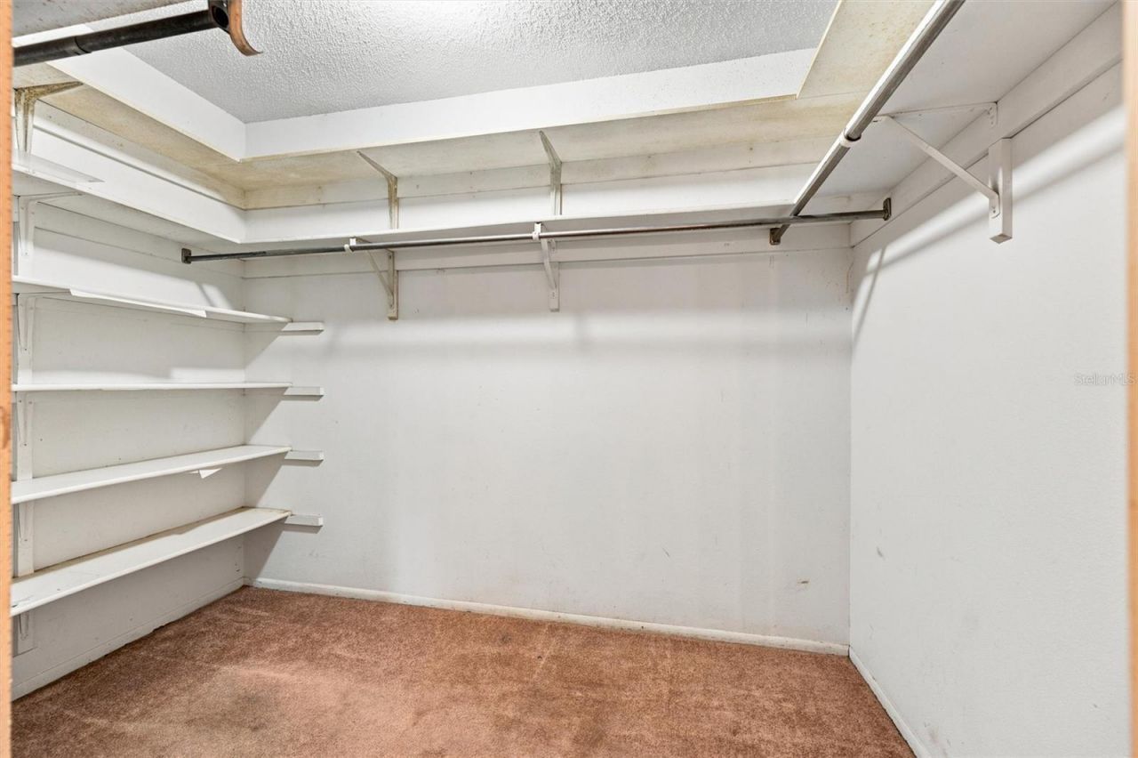240 Sherwood Drive , Bradenton, FL 34210 Photo