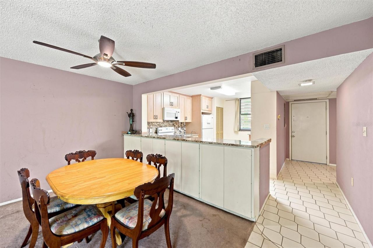 240 Sherwood Drive , Bradenton, FL 34210 Photo