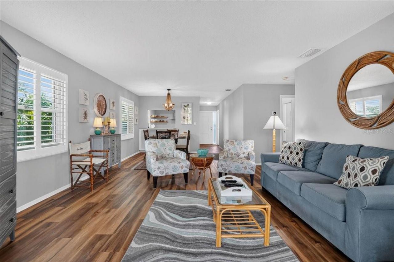 600 Manatee Avenue, Unit 230, Holmes Beach, FL 34217 Photo