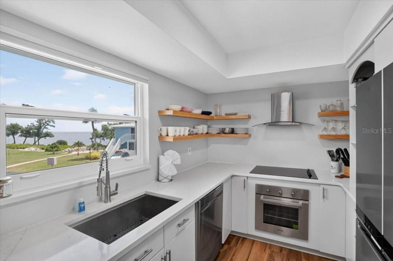 600 Manatee Avenue, Unit 230, Holmes Beach, FL 34217 Photo