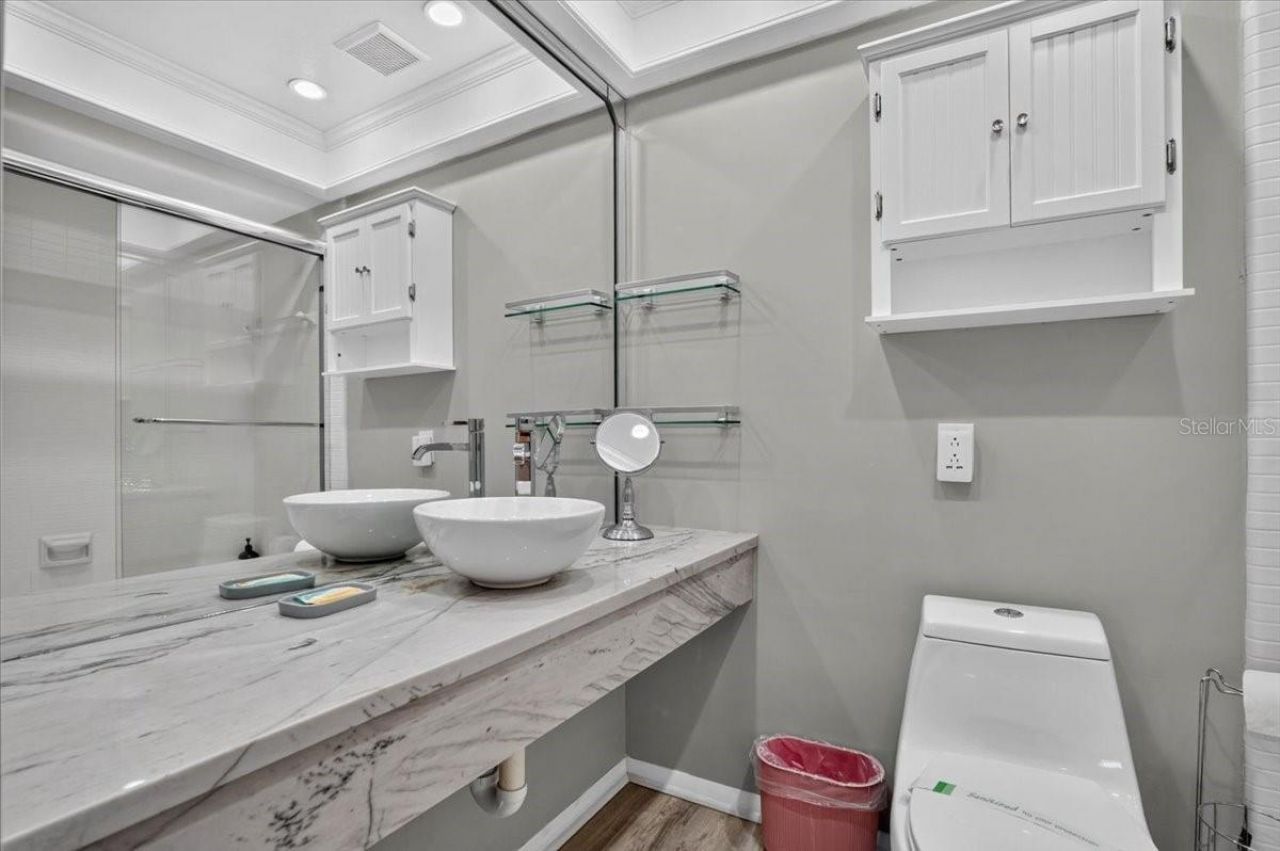 600 Manatee Avenue, Unit 230, Holmes Beach, FL 34217 Photo