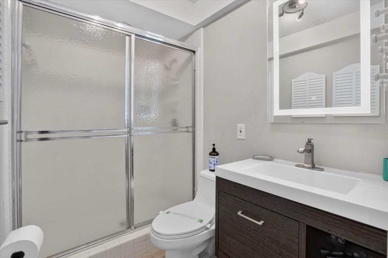 600 Manatee Avenue, Unit 230, Holmes Beach, FL 34217 Photo